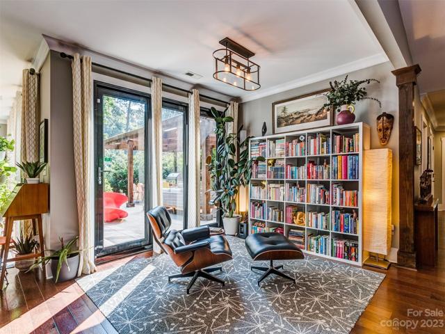 Formal Dining Room with Accordian Doors to the Outdoor Living Areas!