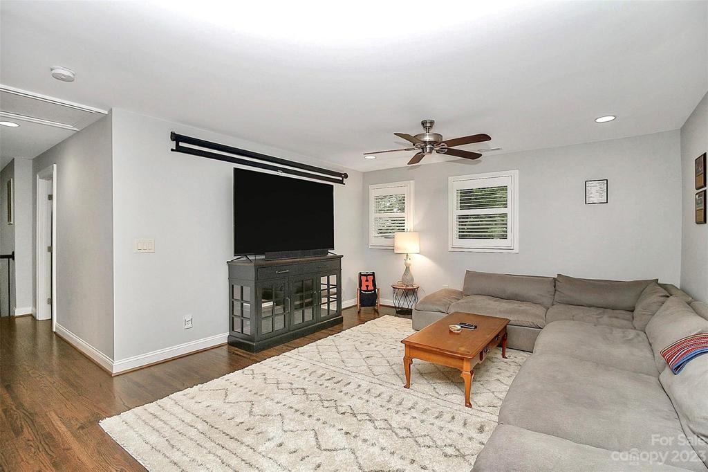 Bonus Room - 2nd Floor