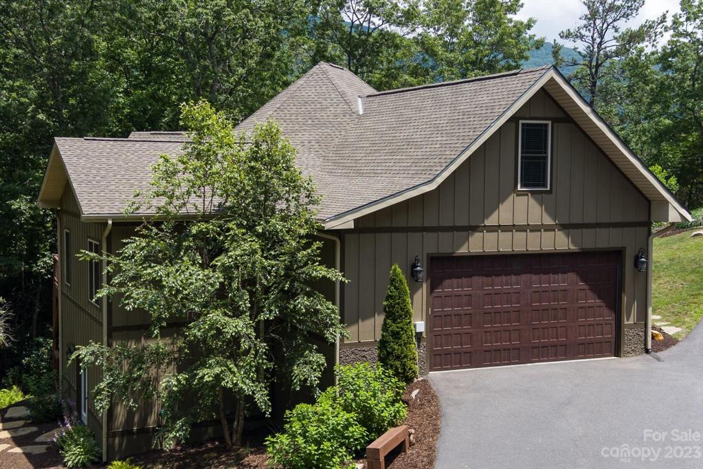 2 car garage on main