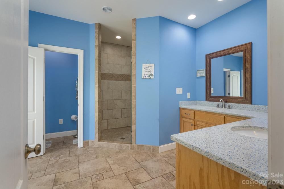Extra large Primary En Suite Bathroom