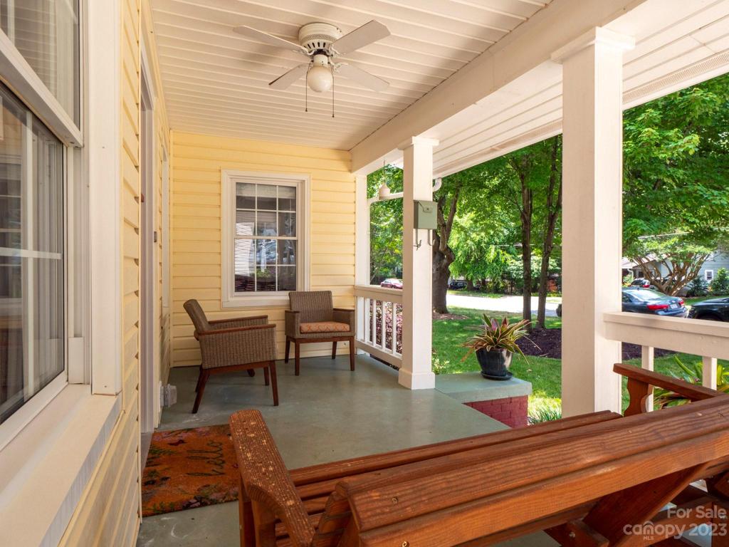 Front porch even has a ceiling fan
