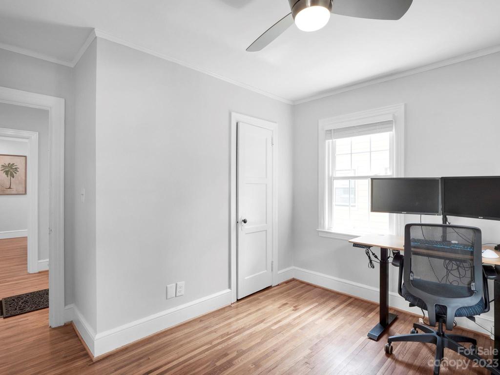 Second bedroom