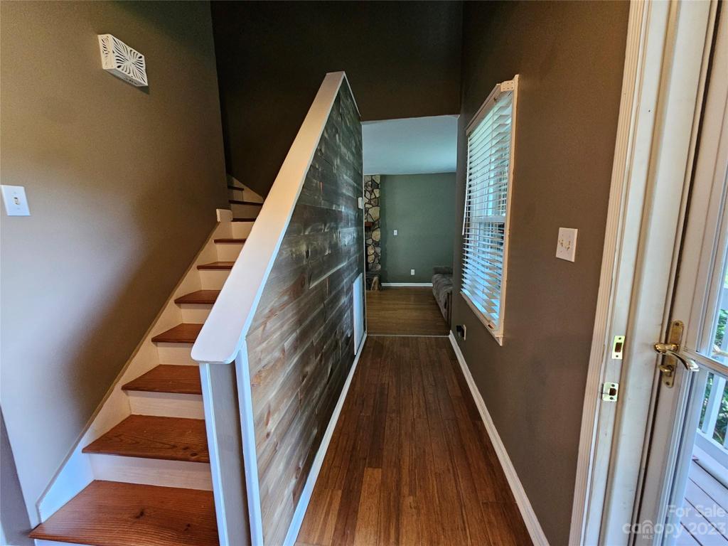 Entry way