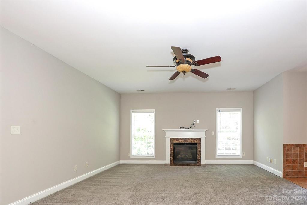 Great Room. New carpet, freshly painted.