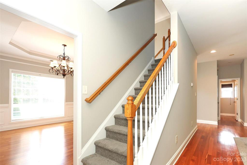 Stairway leading to Upper Level. New carpet.
