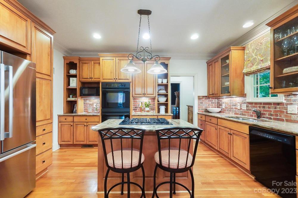 Kitchen with counter height island
