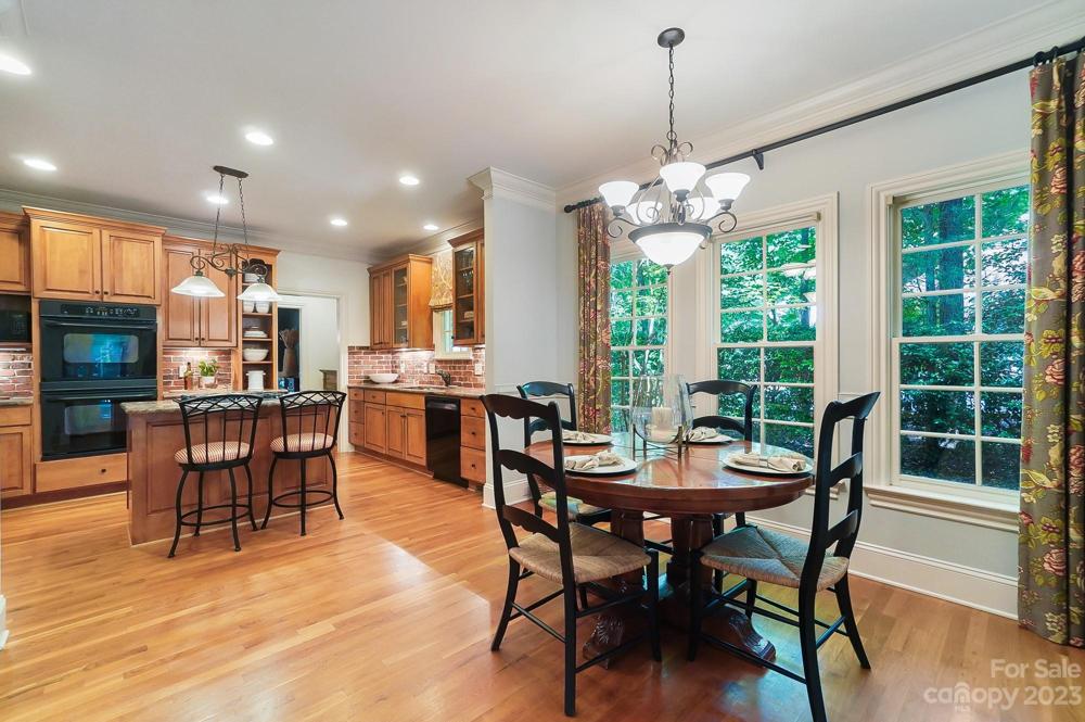 Breakfast room off of the kitchen