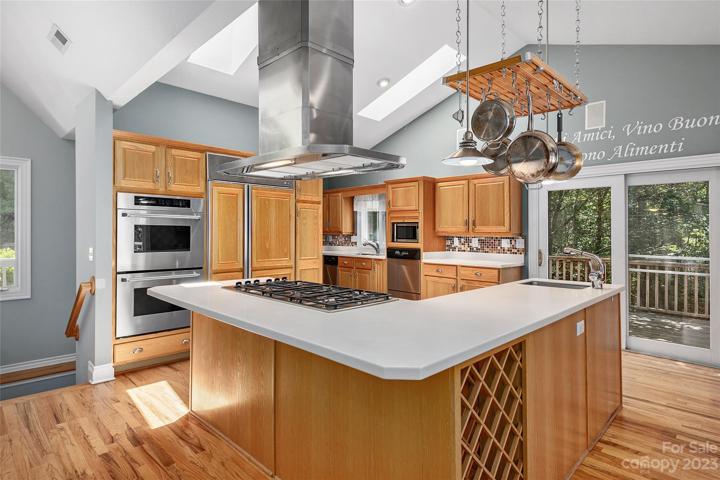 Chef's kitchen