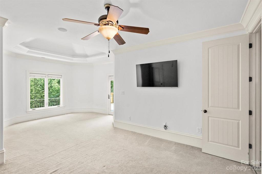 Oversize secondary bedroom