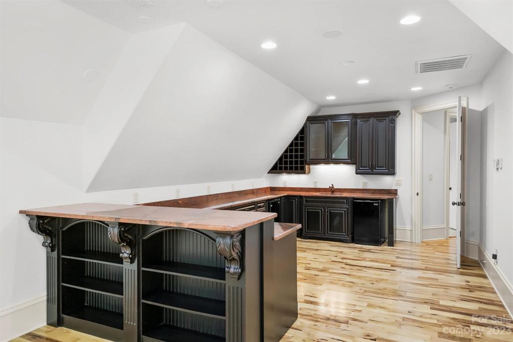 Bonus room on upper level