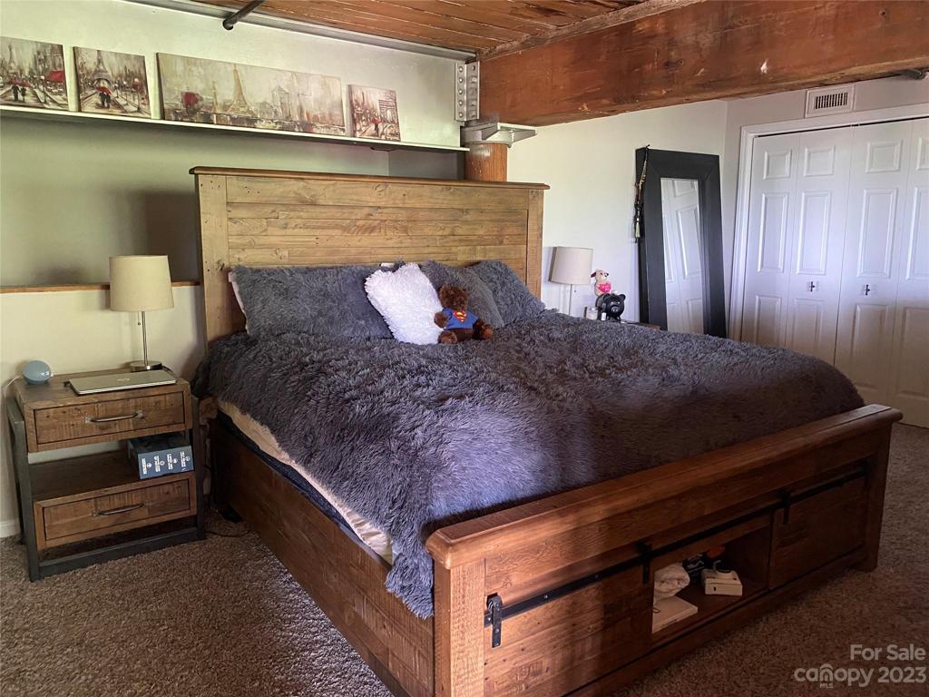 Upstairs Primary Bedroom