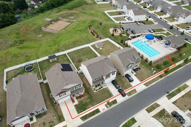 You're just steps away from the community pool!