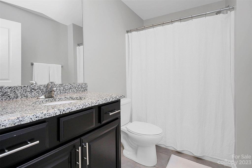 Upstairs hall bathroom