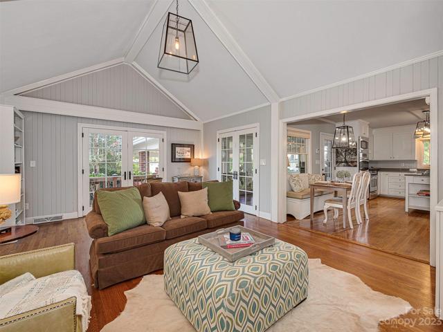 Family Room with vaulted ceiling!