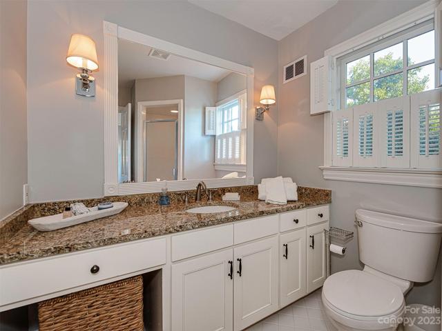 Bathroom1