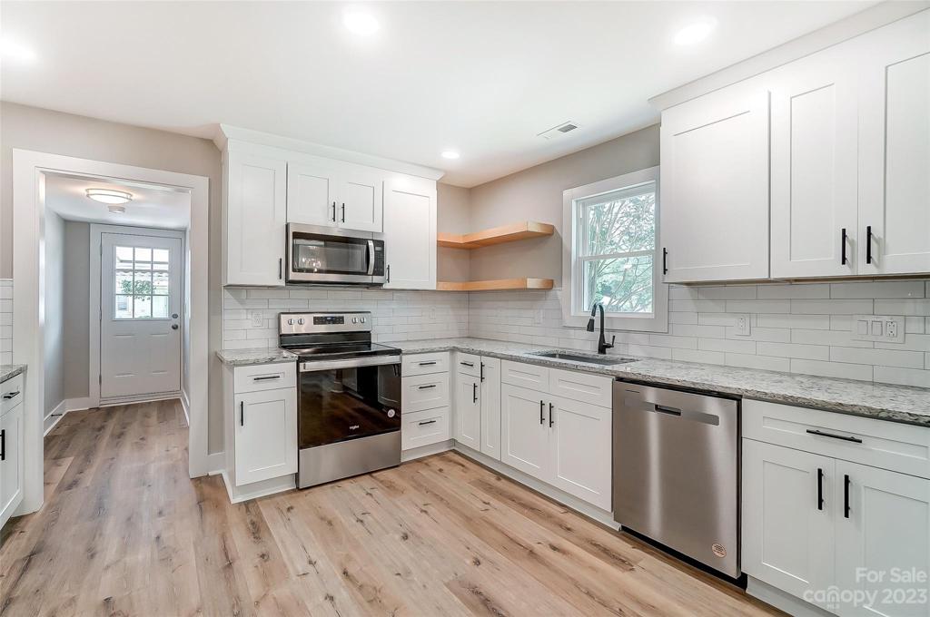 A ton of storage space for all your culinary essentials.