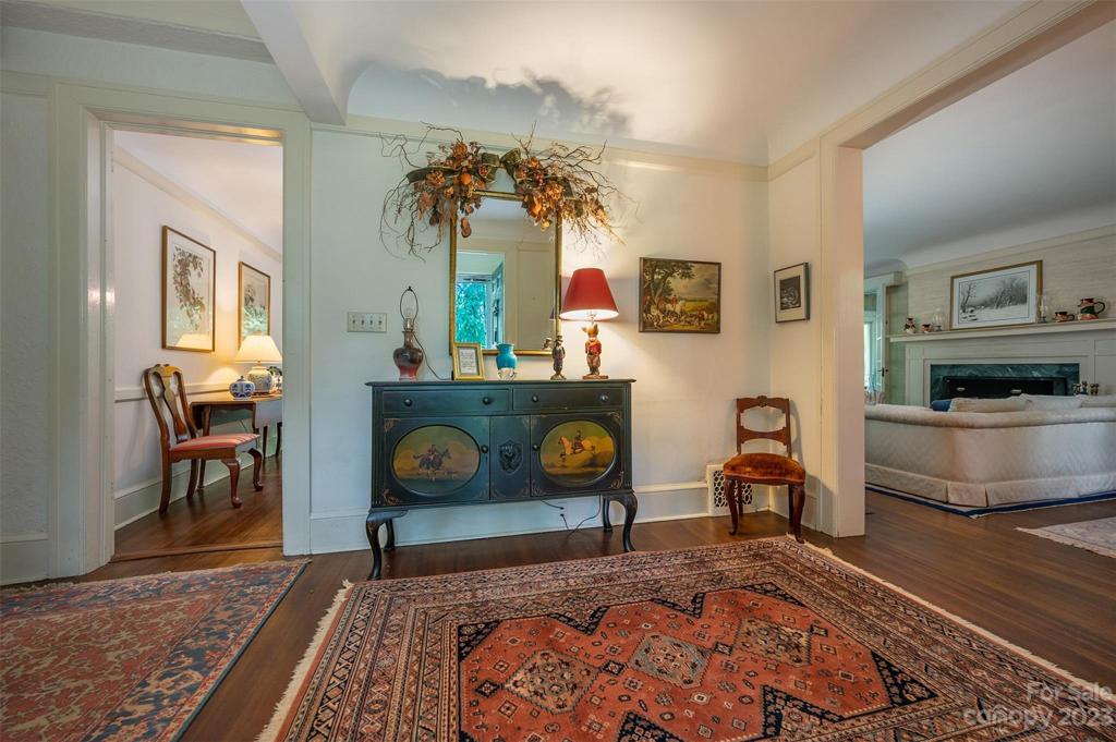 Dining room entry to the left. Great room to the right.