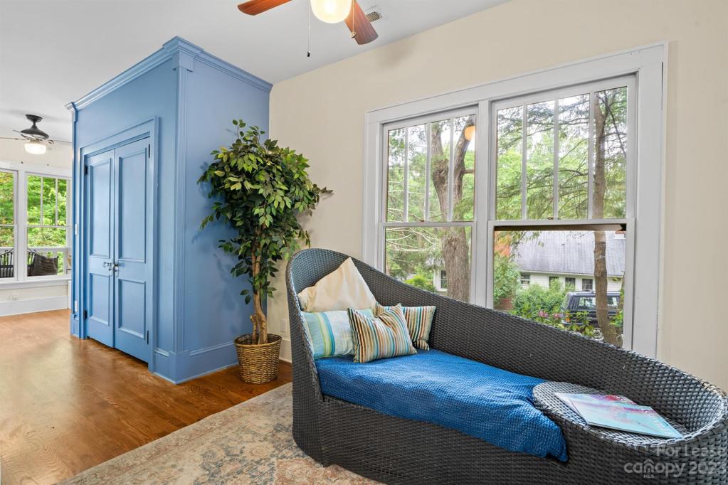 Sitting Area