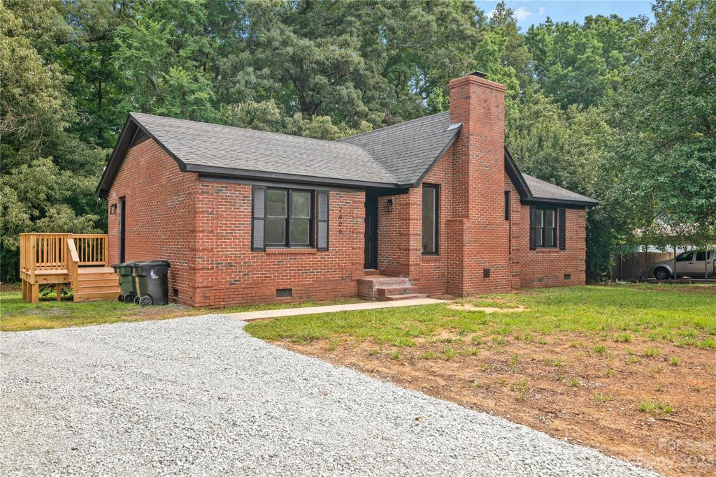modern brick ranch