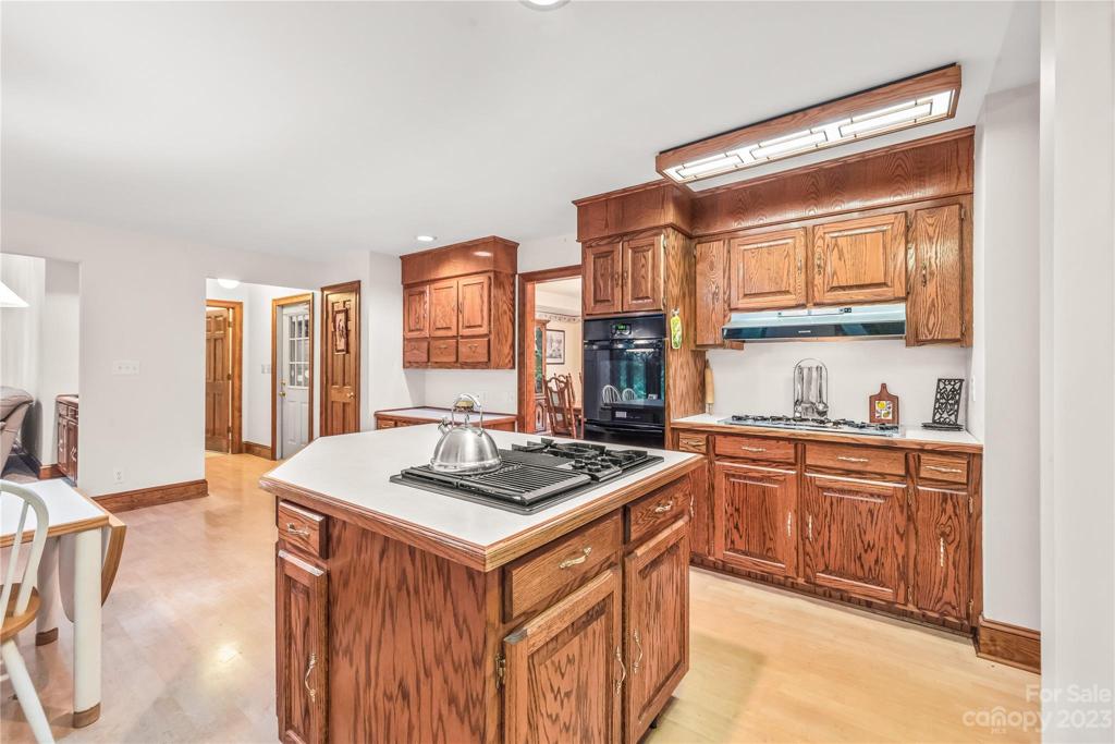 Separate ranges and ovens, more cabinets for storage!