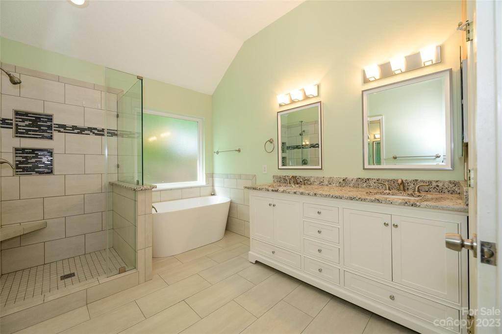 Upper level primary bathroom