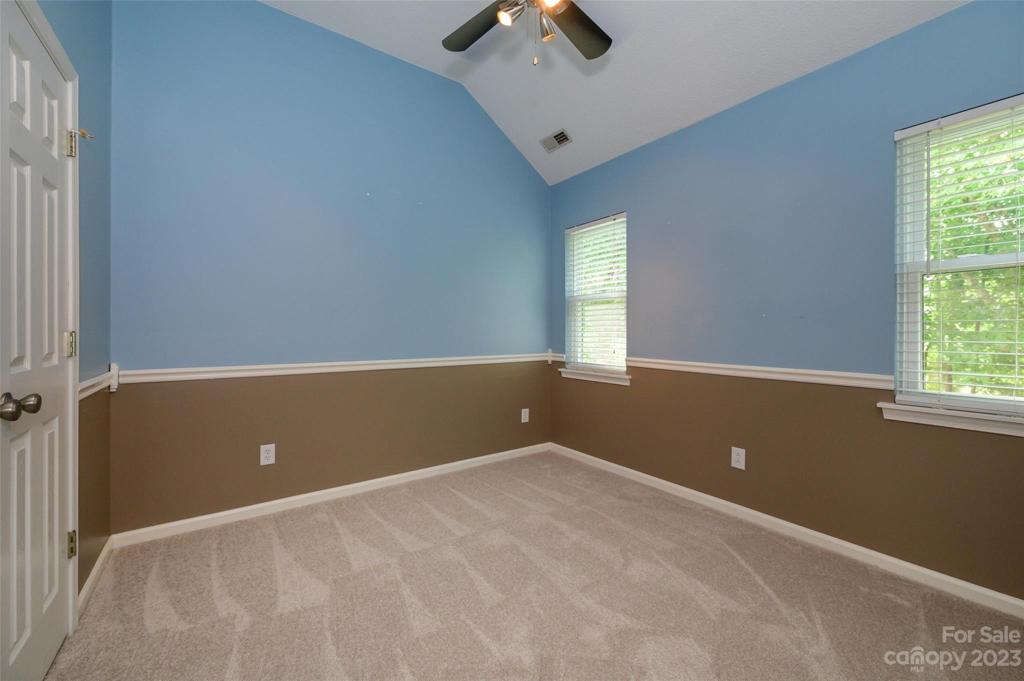 2nd bedroom on upper level