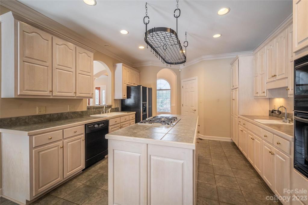 Kitchen/Dining Family Room View