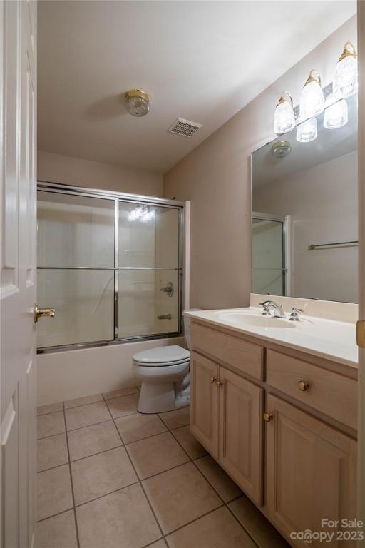 Upstairs Full Bath