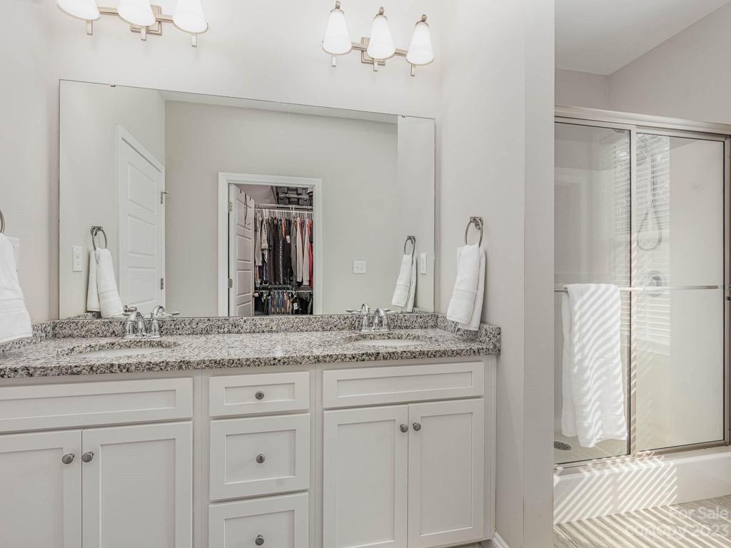 Dual Sink Vanity in Primary Bathroom