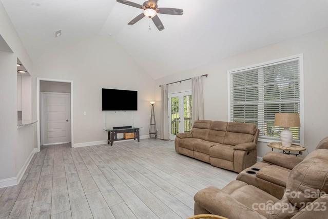 Large Living Room with Vaulted Ceilings