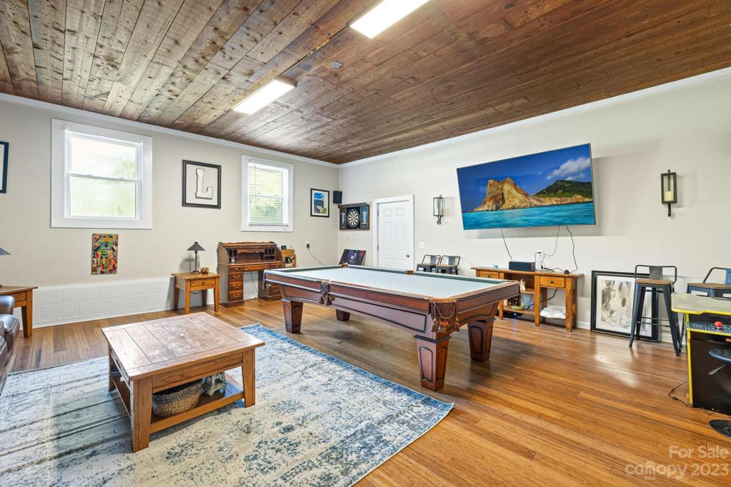 This would be a great multigenerational living space