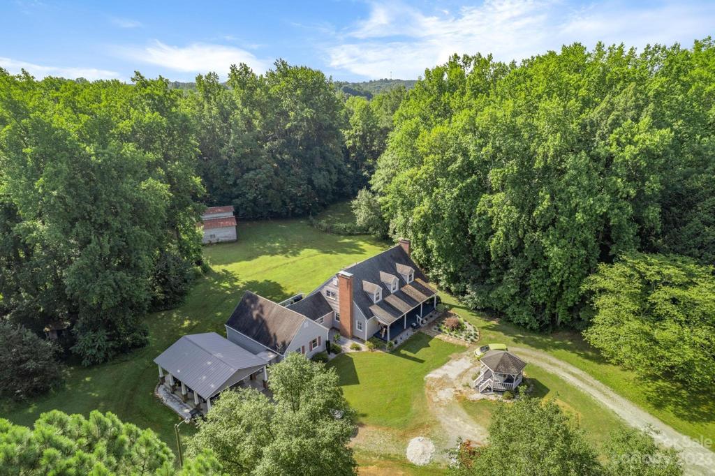 Very peaceful and private setting