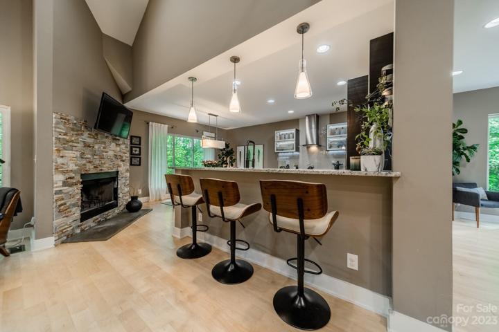 Breakfast bar