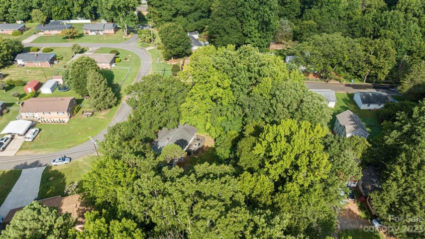 360 ariel view of entire lot and backstreet. Enjoy time spending the night under the stars in the backyard.