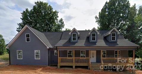New Construction - Front of Home *More Photos To Come