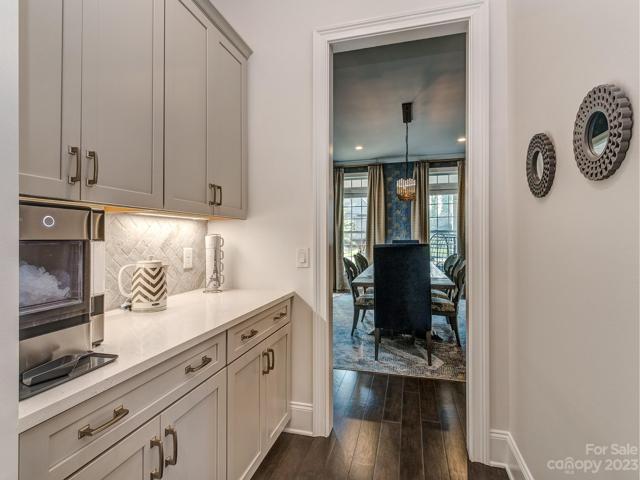Butler's Pantry