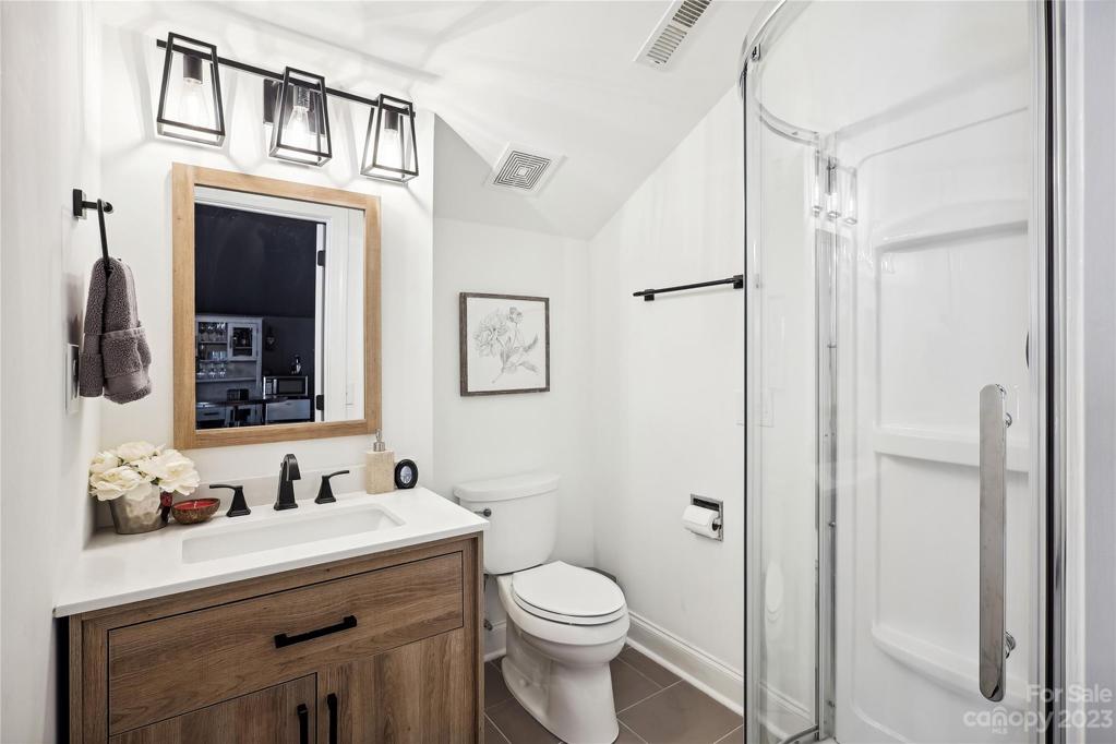 Bathroom2
