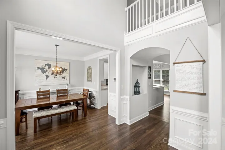 Foyer - Dining Room