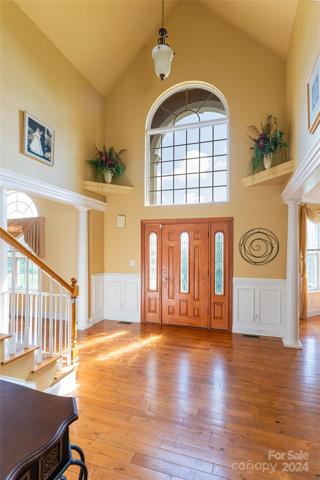 Beautiful grand entry