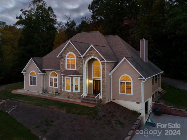Move in ready BEAUTY!