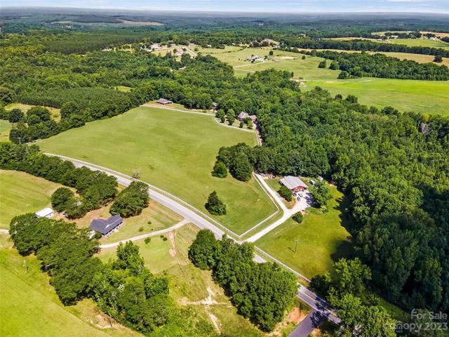 32 ACRE ESTATE