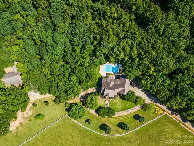 32 ACRE ESTATE
