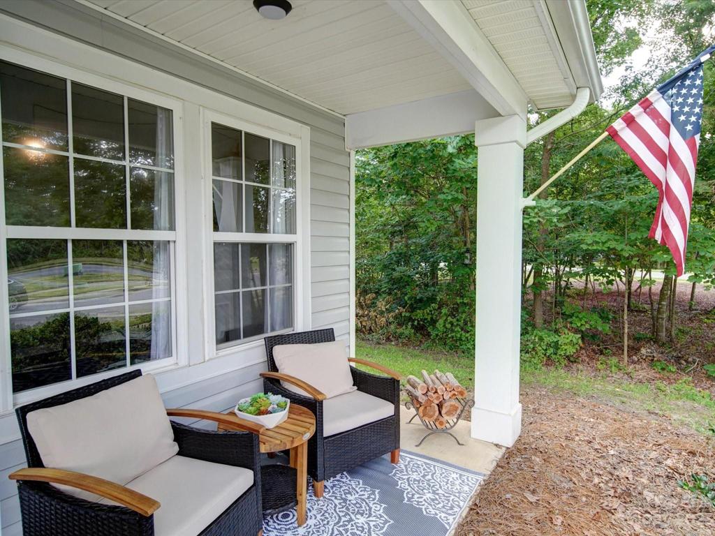 Covered front porch for enjoying our Carolina mornings!