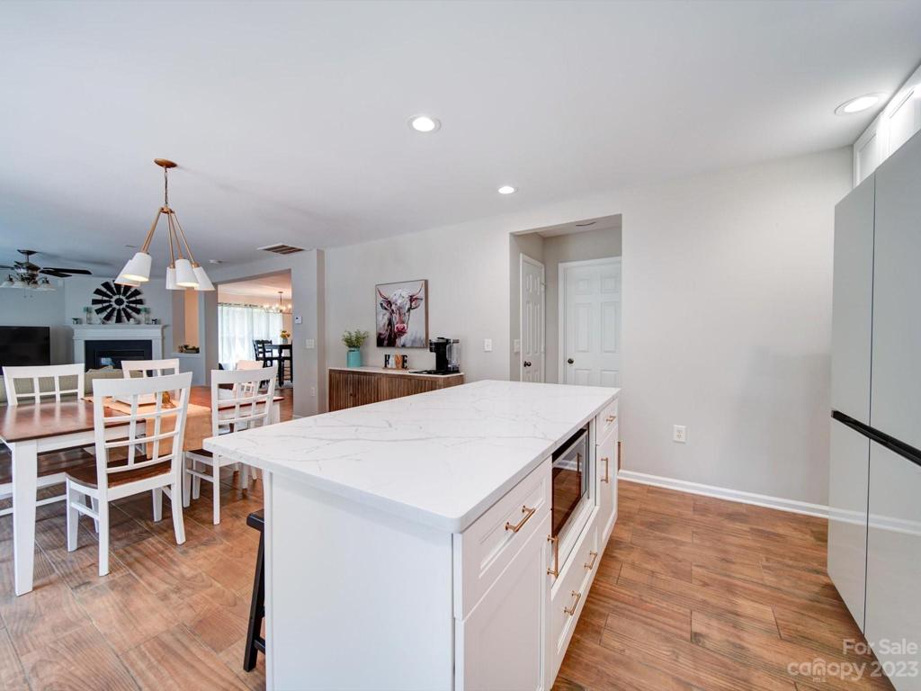 The island includes a built in microwave and lots of storage!