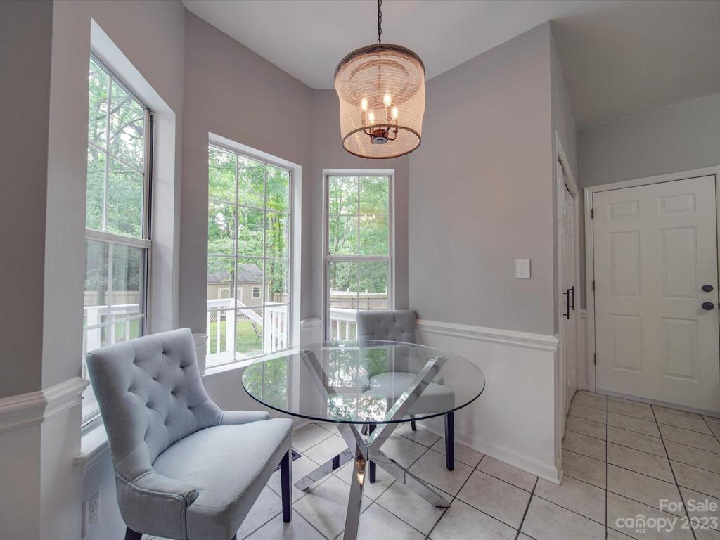 Breakfast Nook