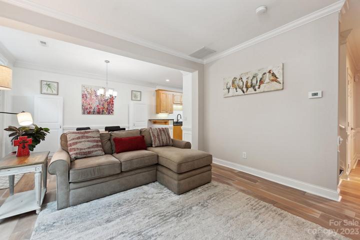 great room facing kitchen