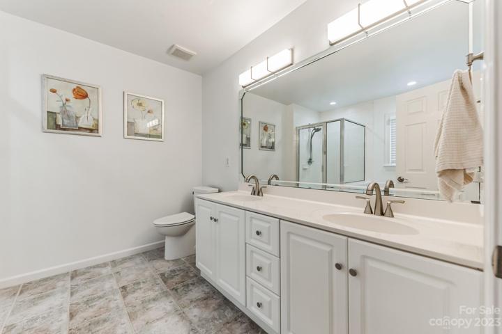 primary BR full bath
