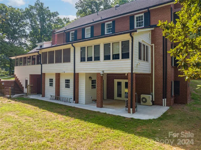 1122 General Hoke -