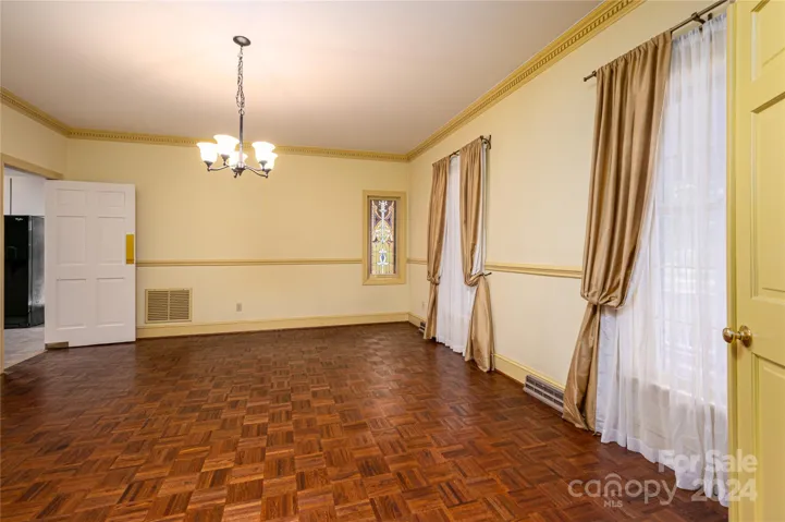 1122 General Hoke -