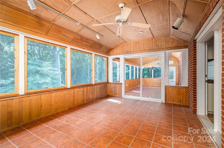 1122 General Hoke -